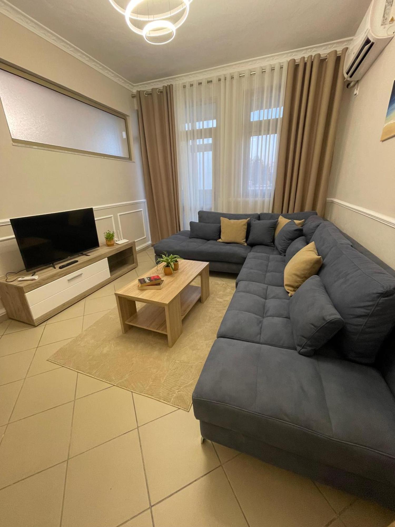 Erli Apartment Shkodër エクステリア 写真