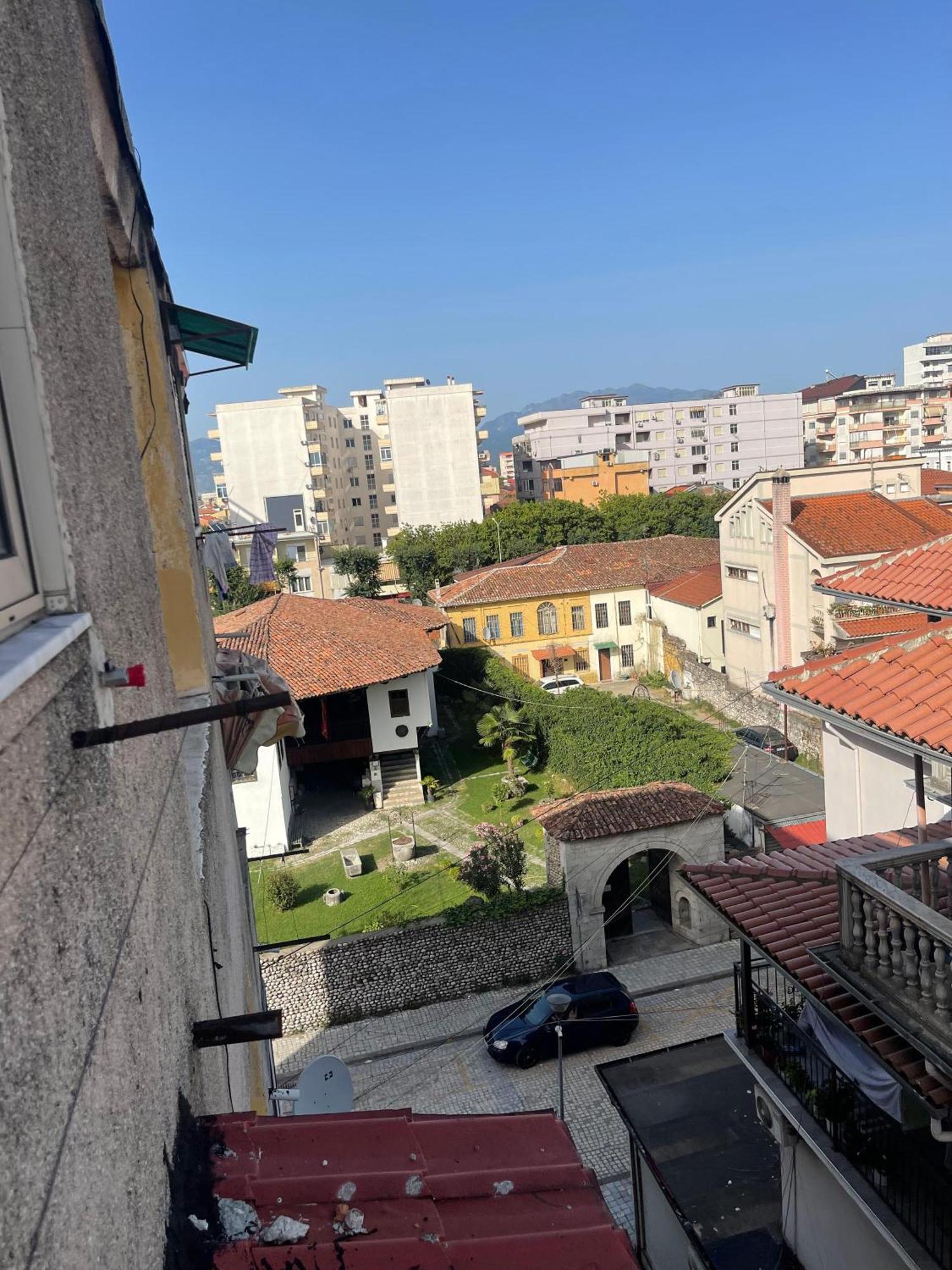 Erli Apartment Shkodër エクステリア 写真